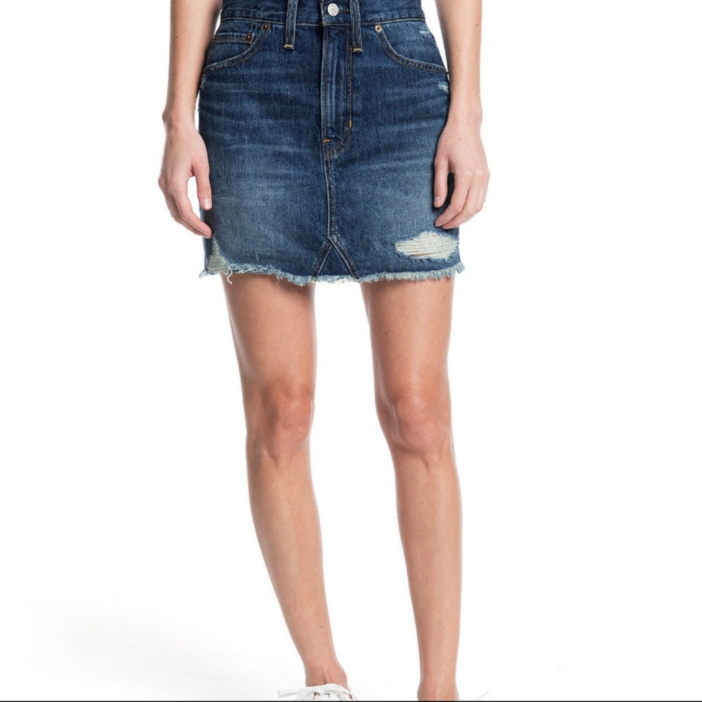 GORGEOUS FRYE DISTRESSED JEAN SKIRT